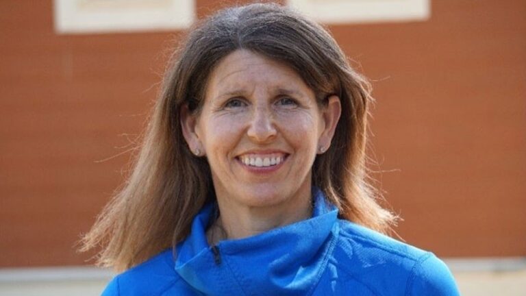 Dr. Christin Finn, DVM